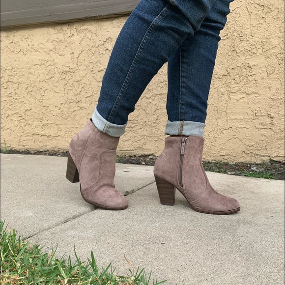 Taupe Faux Suede ankle booties - Picture 2 of 7